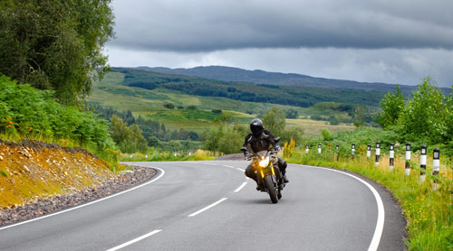 How to Plan the Perfect Motorcycle Tour Are you a motorcycle enthusiast looking to embark on the ultimate adventure? Do you dream of riding through breathtaking landscapes, feeling the wind in your hair and the freedom of the open road in your heart? If so, then planning the perfect motorcycle tour is essential. Here are some tips to help you plan an unforgettable journey through the stunning landscapes of Scotland and Wales.